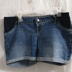 OLD NAVY MATERNITY JEANS SHORTS